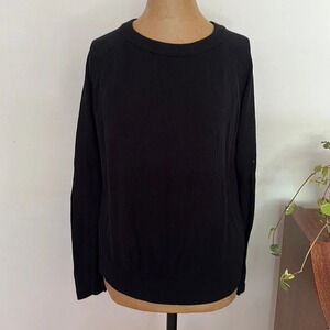 Lululemon 6 black sweater merino blend fabric tag cut off long sleeve good cond